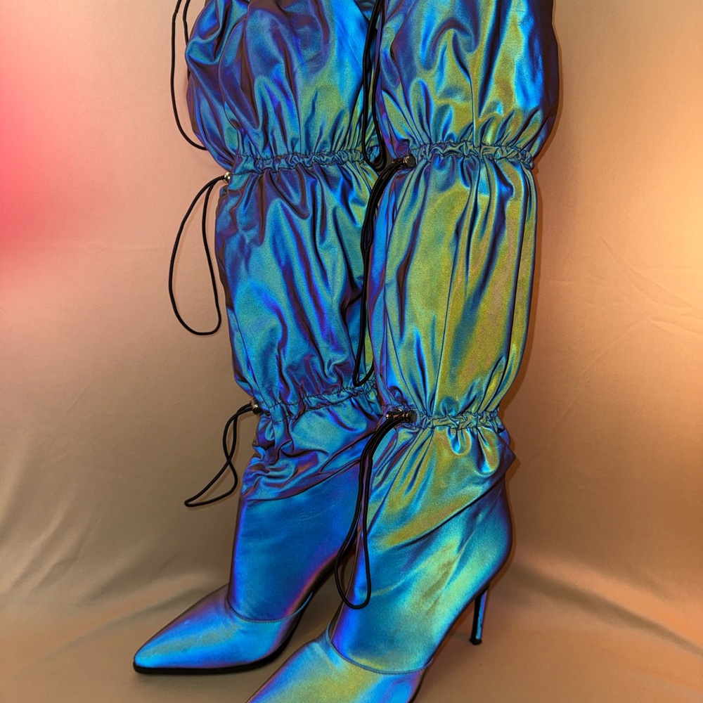 ✨ Reflective Stiletto Knee-High Boots – Size 7 Women’s